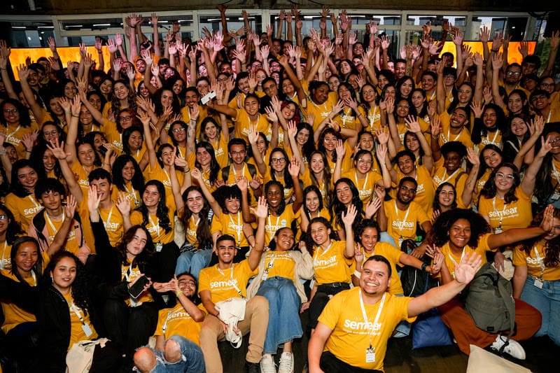 hypera-pharma-patrocina-bolsas-auxilio-para-universitarios-de-baixa-renda