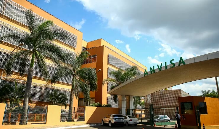 Anvisa proíbe chá e medicamentos que prometem efeito emagrecedor